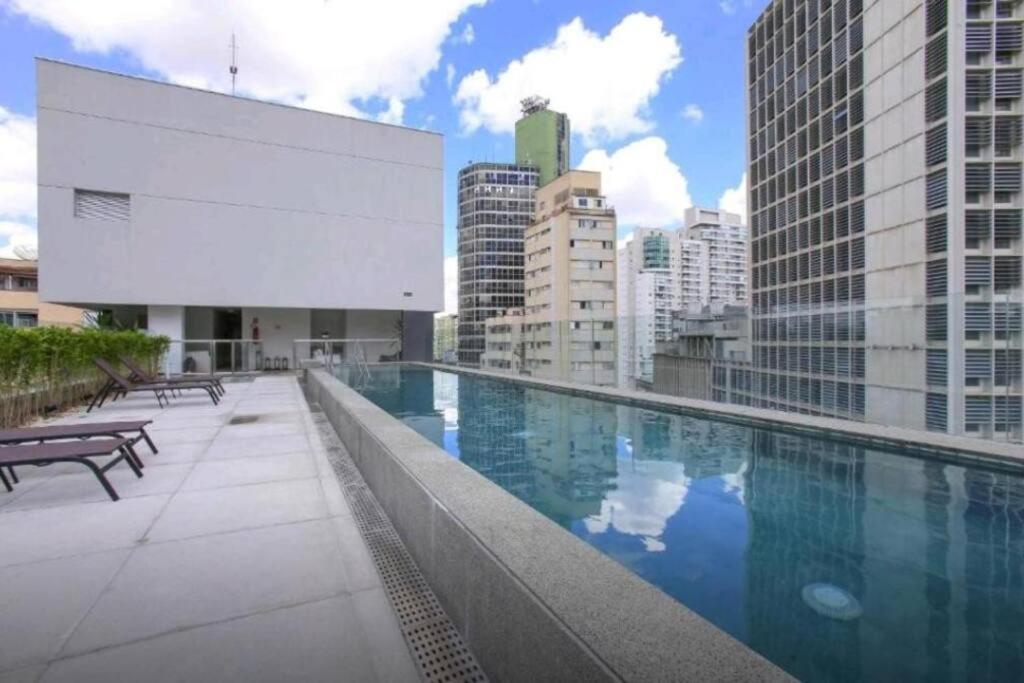 Apartamento Studio Andar Alto, Centro/piscina, 1112 São Paulo