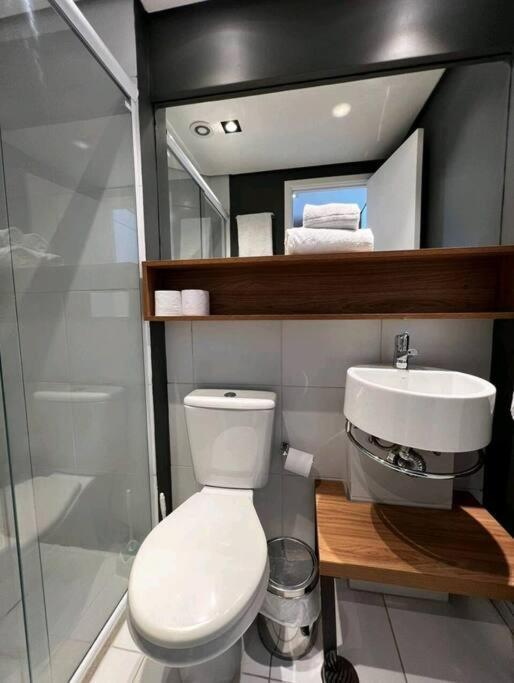 Apartamento Studio Andar Alto, Centro/piscina, 1112