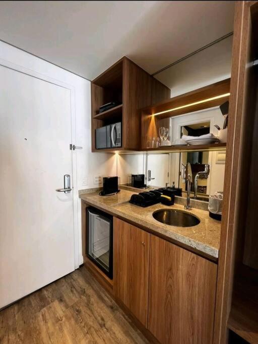 Studio Andar Alto, Centro/piscina, 1112 Apartamento São Paulo